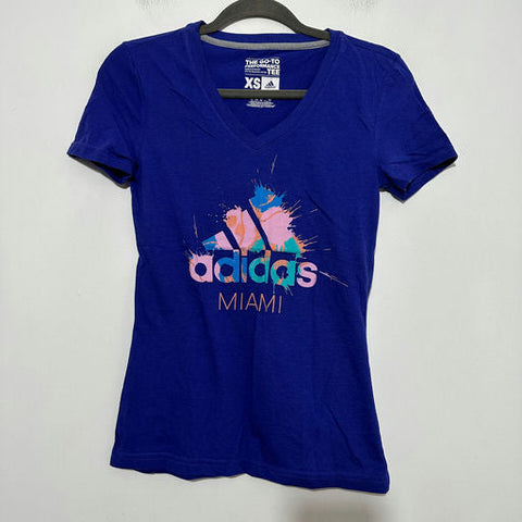 Adidas Ladies Blue Activewear Top T-Shirt XS Polyester V-Neck Short Sleeve
